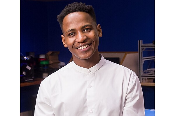 Lucas Tsatsi photo